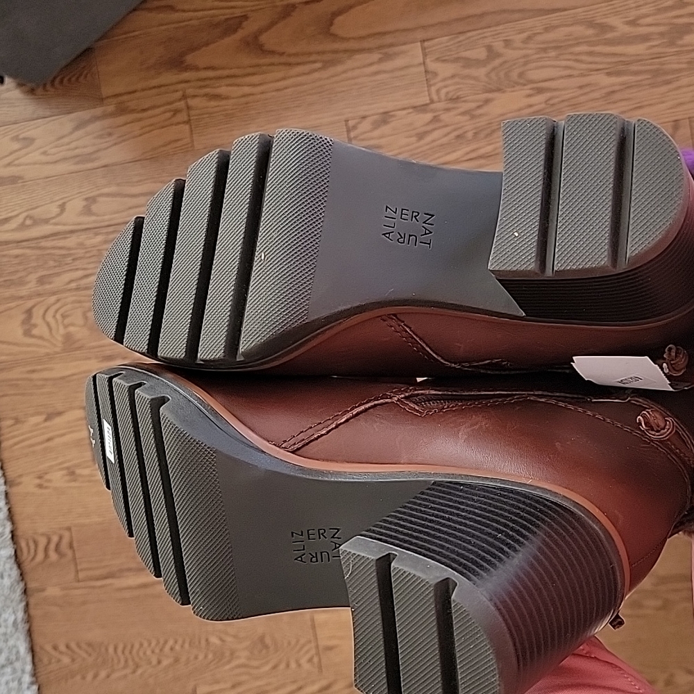 Naturalizer NWT Leather Booites - Picture 5 of 9